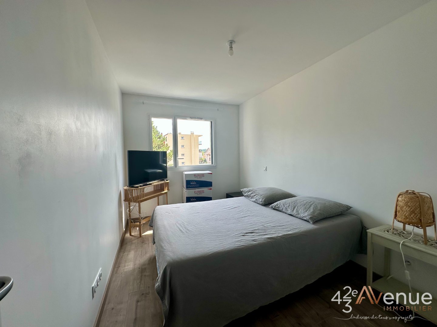 appartement A LOUER - ANDREZIEUX BOUTHEON Centre Ville - 108.77 m2 - 1 160 € charges comprises par mois