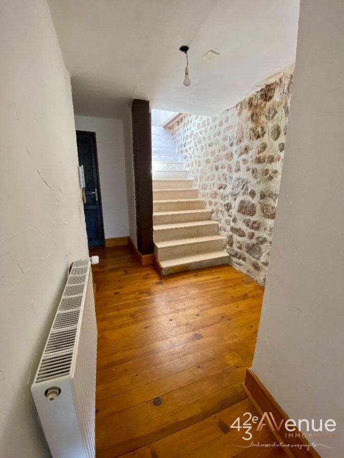 Duplex avec terrasse A LOUER - MONISTROL SUR LOIRE - 77.33 m2 - 600€ charges comprises par mois