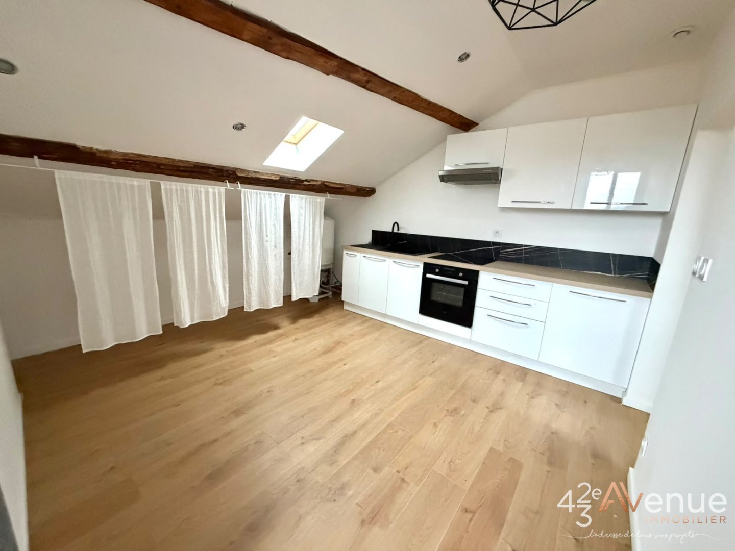 APPARTEMENT T3 A LOUER - ROCHE LA MOLIERE - 71.27 m2 - 645 &euro; charges comprises par mois