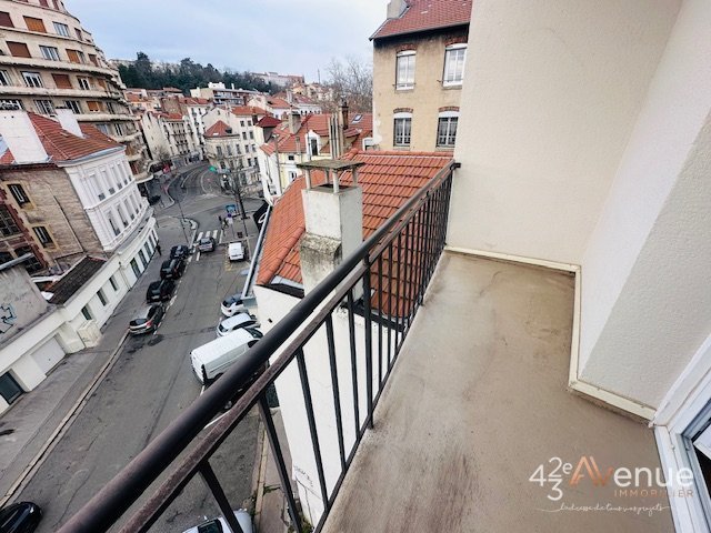 APPARTEMENT T3 A LOUER - ST ETIENNE BADOUILLERE/CENTRE VILLE - 77.7 m2 - 790€ charges comprises par mois