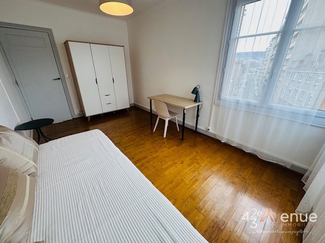 APPARTEMENT T3 A LOUER - ST ETIENNE BADOUILLERE/CENTRE VILLE - 77.7 m2 - 790€ charges comprises par mois
