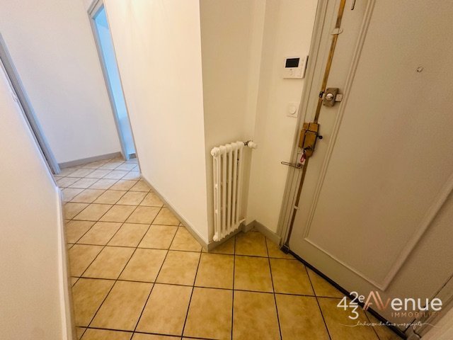 APPARTEMENT T3 A LOUER - ST ETIENNE BADOUILLERE/CENTRE VILLE - 77.7 m2 - 790€ charges comprises par mois