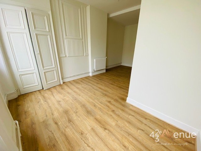 APPARTEMENT T3 A LOUER - ST ETIENNE BADOUILLERE - 78.3 m2 - 710 € charges comprises par mois