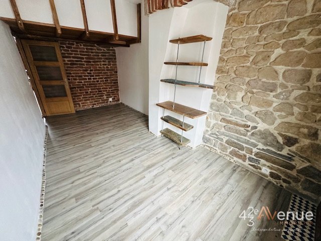 3 pièces en Duplex A LOUER - ST ETIENNE BAS FAURIEL/CHAVANELLE - 54.18 m2 - 590 &euro; charges comprises par mois