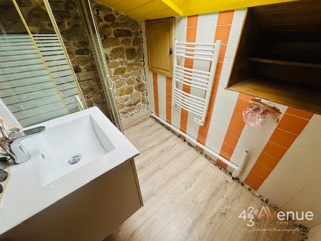 3 pièces en Duplex A LOUER - ST ETIENNE BAS FAURIEL/CHAVANELLE - 54.18 m2 - 590 &euro; charges comprises par mois