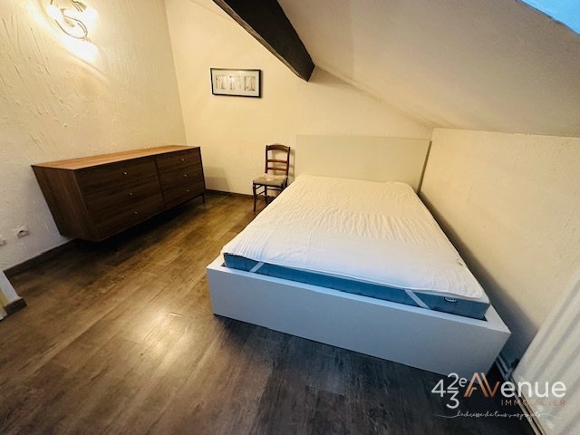 T3 Meubl� mansard� A LOUER - ST ETIENNE BAS FAURIEL / ST ROCH - 58.76 m2 - 600�&euro; charges comprises par mois