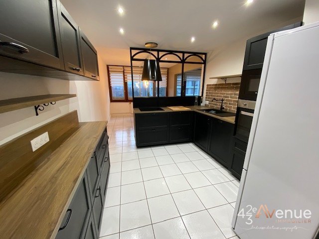 APPARTEMENT T3 - ST ETIENNE BERGSON - 91.48 m2 - LOUÉ