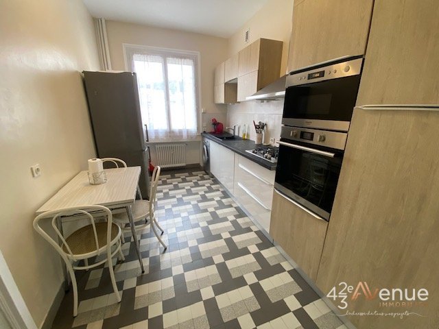 APPARTEMENT T3 - ST ETIENNE CARNOT / BERGSON - 86.43 m2 - LOUÉ