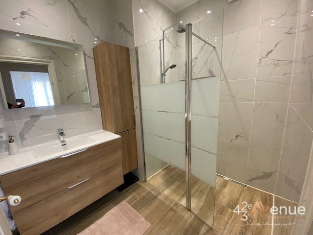 APPARTEMENT T3 - ST ETIENNE CARNOT / BERGSON - 86.43 m2 - LOUÉ