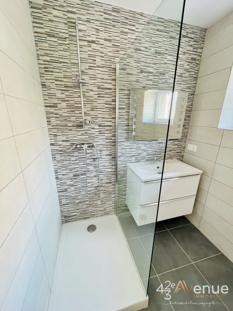 APPARTEMENT T3 - ST ETIENNE CENTRE - 58.98 m2 - LOUÉ