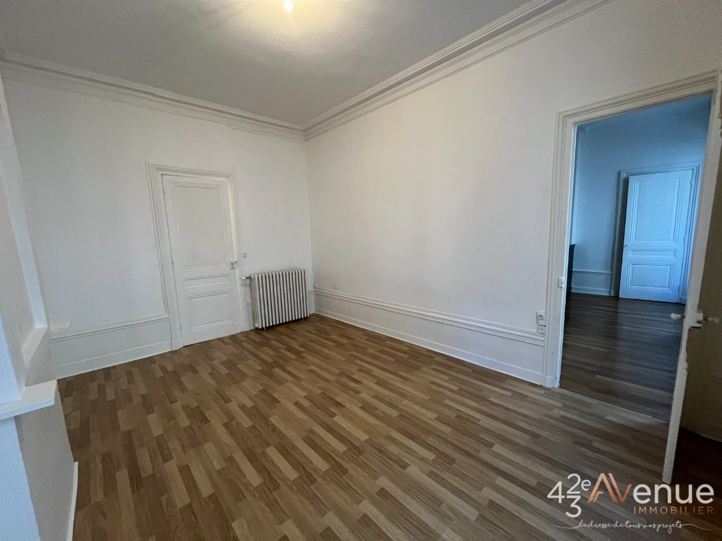 APPARTEMENT T3 - ST ETIENNE CENTRE VILLE - 96.27 m2 - LOU&Eacute;