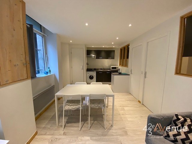 APPARTEMENT T3 - ST ETIENNE HOTEL DE VILLE / PALAIS DE JUSTICE - 46.16 m2 - 470�&euro; charges comprises par mois