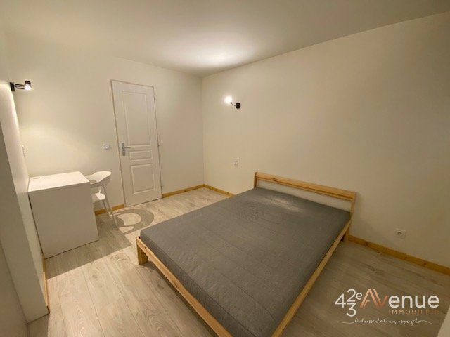 APPARTEMENT T3 - ST ETIENNE HOTEL DE VILLE / PALAIS DE JUSTICE - 46.16 m2 - 470�&euro; charges comprises par mois