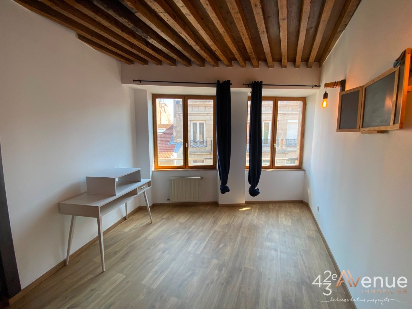 APPARTEMENT T3 A LOUER - ST ETIENNE CENTRE VILLE - 96.07 m2 - 840 &euro; charges comprises par mois