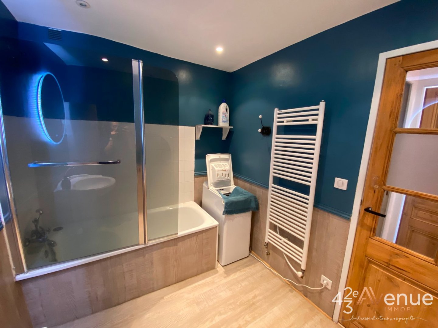APPARTEMENT T3 A LOUER - ST ETIENNE CENTRE VILLE - 96.07 m2 - 840 &euro; charges comprises par mois