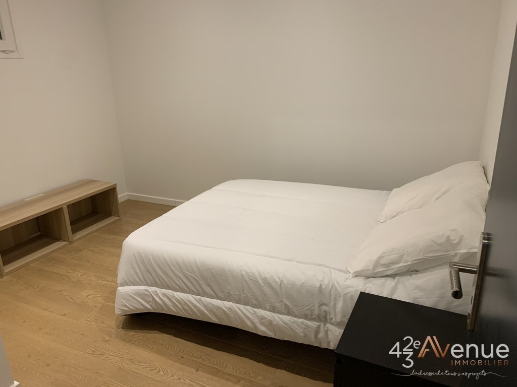 APPARTEMENT T3 - ST ETIENNE CENTRE-VILLE - 69.57 m2 - LOUÉ