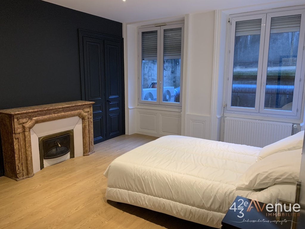 APPARTEMENT T3 - ST ETIENNE CENTRE-VILLE - 69.57 m2 - LOUÉ