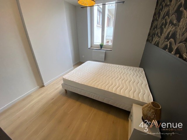 T3 MEUBLE A LOUER - ST ETIENNE CHATEAUCREUX/FOURNEYRON/RICHELANDIERE - 56.73 m2 - 705 &euro; charges comprises par mois