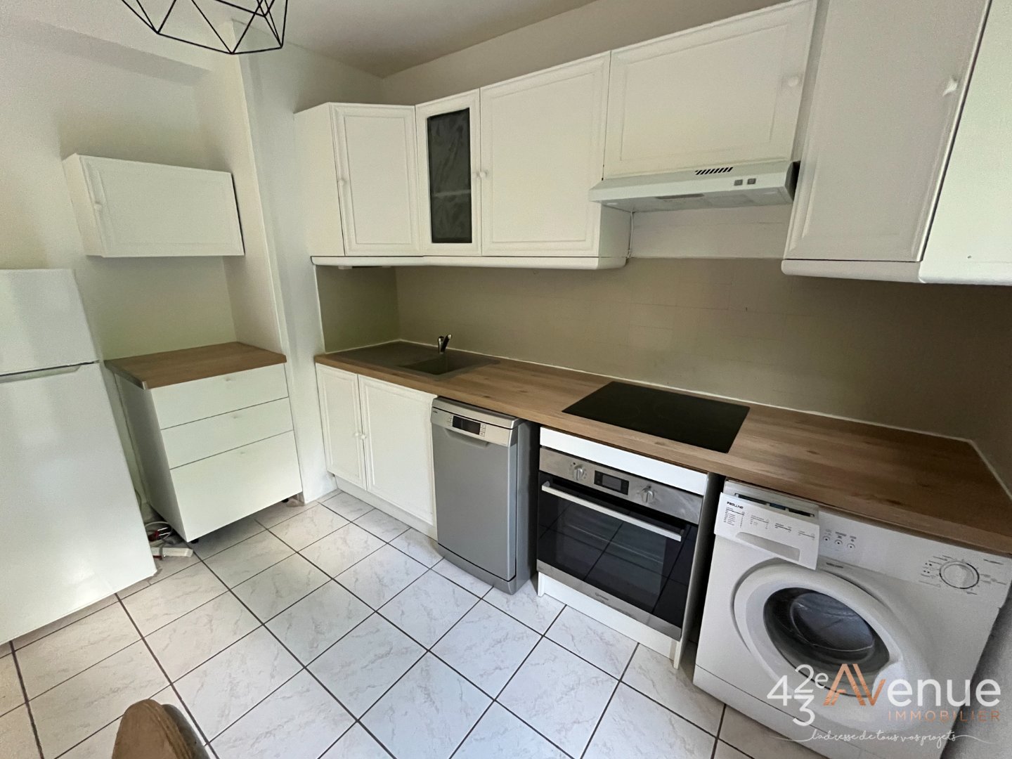 T3 - ST ETIENNE COLLINE DES PERES - 63.02 m2 - LOUÉ