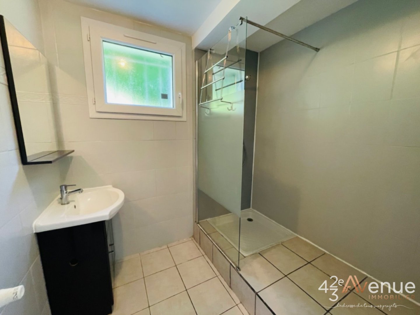 T3 - ST ETIENNE COLLINE DES PERES - 63.02 m2 - LOUÉ