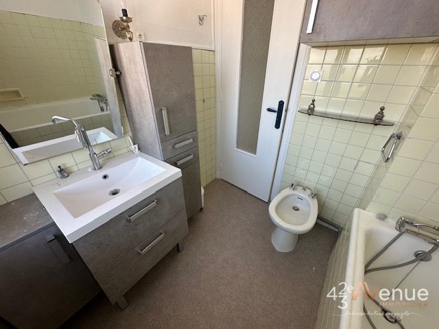 APPARTEMENT T3 - ST ETIENNE Cours Fauriel - 91.53 m2 - LOUÉ