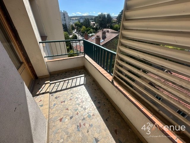 APPARTEMENT T3 A LOUER - ST ETIENNE COURS FAURIEL - 70.01 m2 - 830 &euro; charges comprises par mois