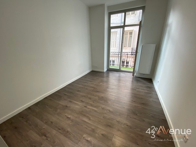 APPARTEMENT T3 A LOUER - ST ETIENNE DORIAN/PEUPLE - 83.79 m2 - 700 &euro; charges comprises par mois