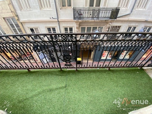 APPARTEMENT T3 A LOUER - ST ETIENNE DORIAN/PEUPLE - 83.79 m2 - 700 &euro; charges comprises par mois