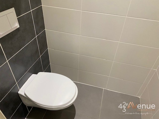 APPARTEMENT T3 A LOUER - ST ETIENNE DORIAN/PEUPLE - 83.79 m2 - 700 &euro; charges comprises par mois