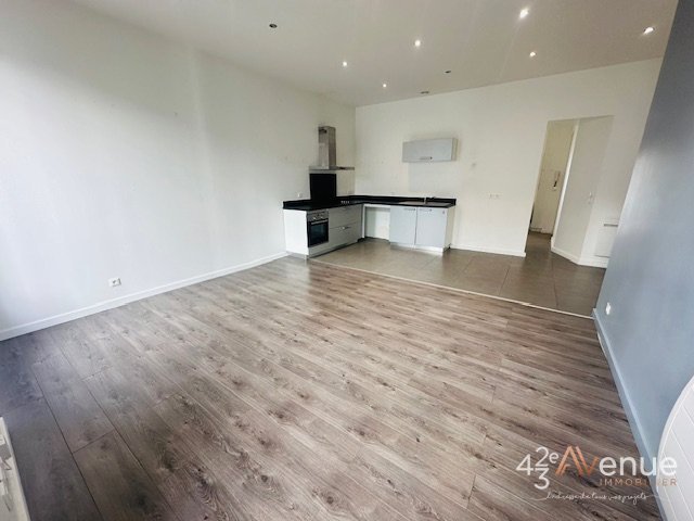 APPARTEMENT T3 A LOUER - ST ETIENNE DORIAN/PEUPLE - 74.41 m2 - 690 &euro; charges comprises par mois