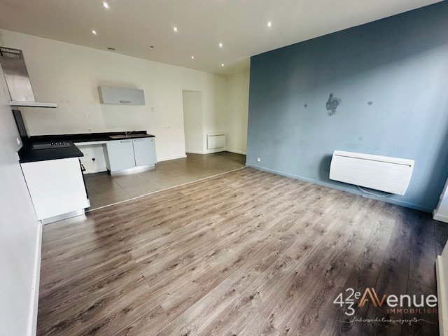 APPARTEMENT T3 A LOUER - ST ETIENNE DORIAN/PEUPLE - 74.41 m2 - 690 &euro; charges comprises par mois