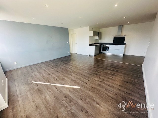 APPARTEMENT T3 A LOUER - ST ETIENNE DORIANT/PEUPLE - 75.89 m2 - 695€ charges comprises par mois