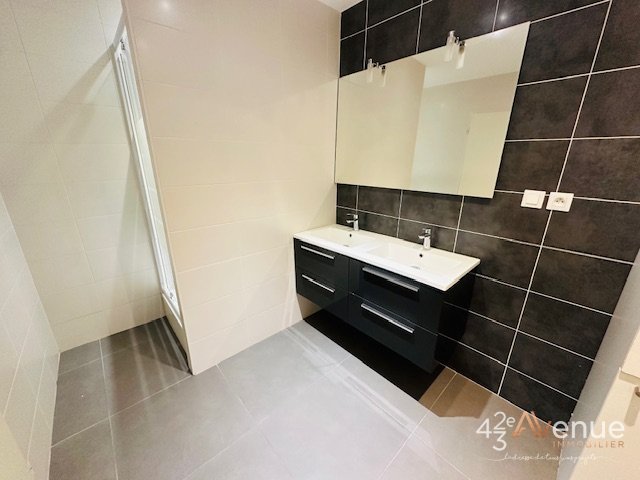 APPARTEMENT T3 A LOUER - ST ETIENNE DORIANT/PEUPLE - 75.89 m2 - 695€ charges comprises par mois