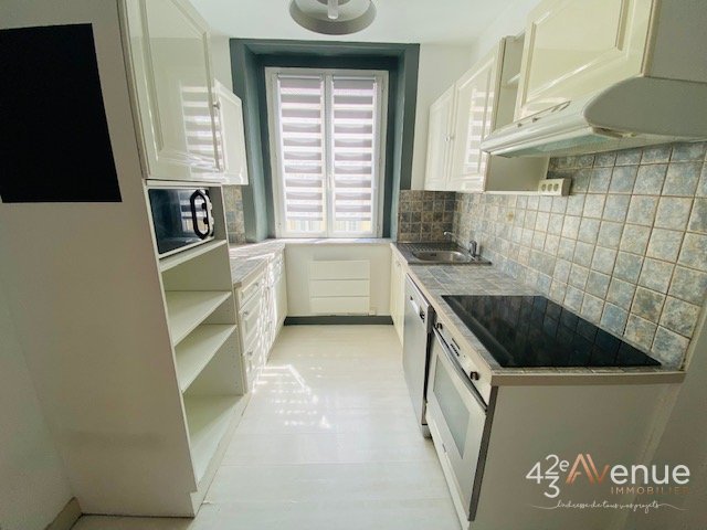 APPARTEMENT T3 - ST ETIENNE FACULTE   CENTRE DEUX - 86.2 m2 - LOUÉ