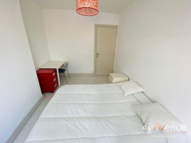 APPARTEMENT T3 - ST ETIENNE FACULTE   CENTRE DEUX - 86.2 m2 - LOUÉ