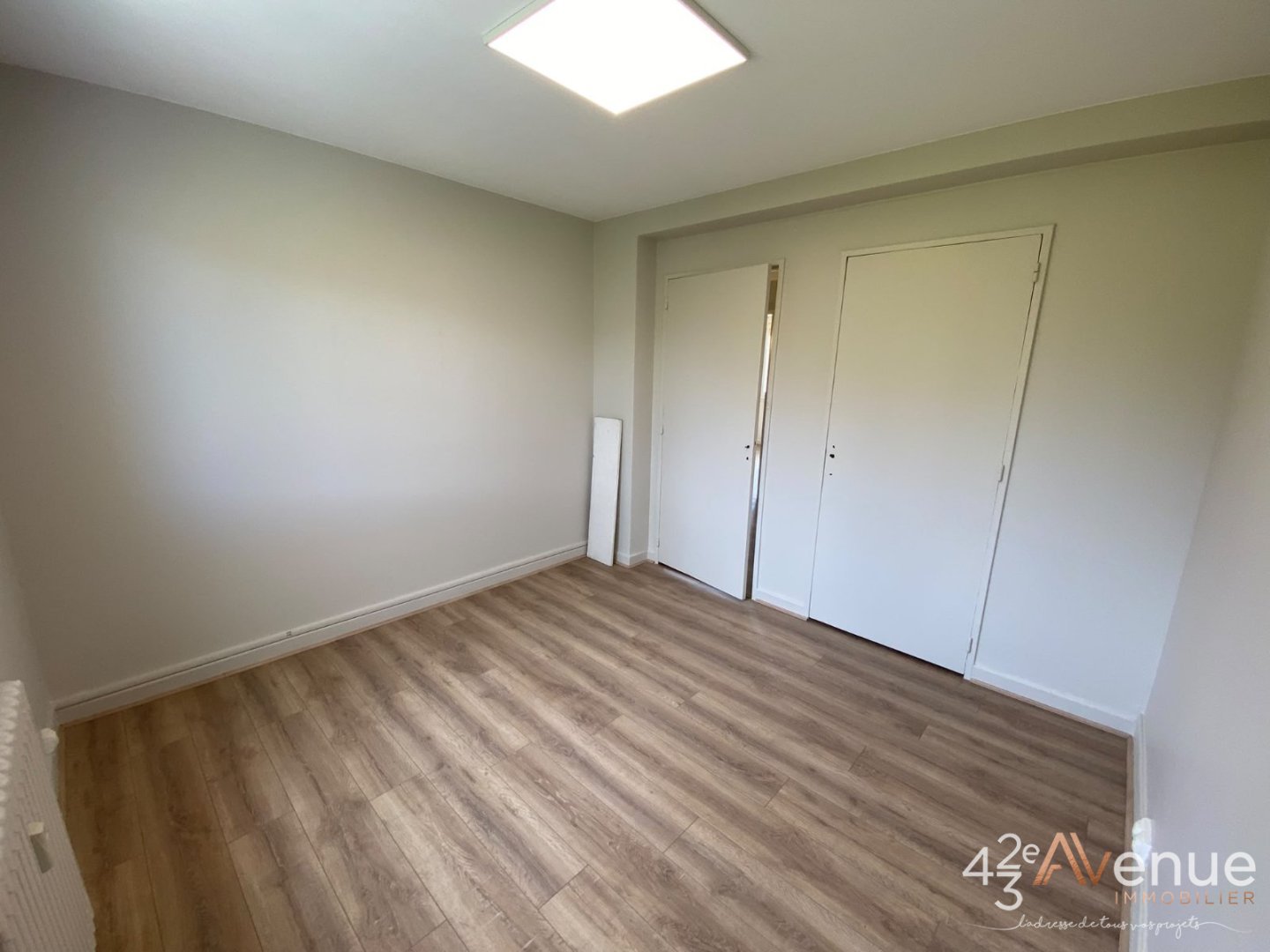 APPARTEMENT T3 A LOUER - ST ETIENNE FAURIEL - 66.57 m2 - 840 &euro; charges comprises par mois