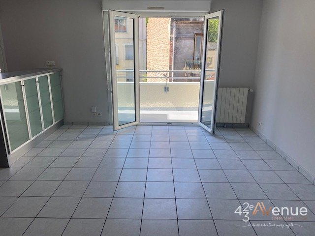 T3 en Duplex A LOUER - ST ETIENNE FAURIEL/ST ROCH - 81.08 m2 - 850�&euro; charges comprises par mois