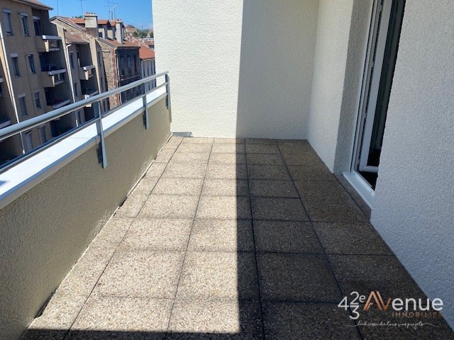 T3 en Duplex A LOUER - ST ETIENNE FAURIEL/ST ROCH - 81.08 m2 - 850�&euro; charges comprises par mois