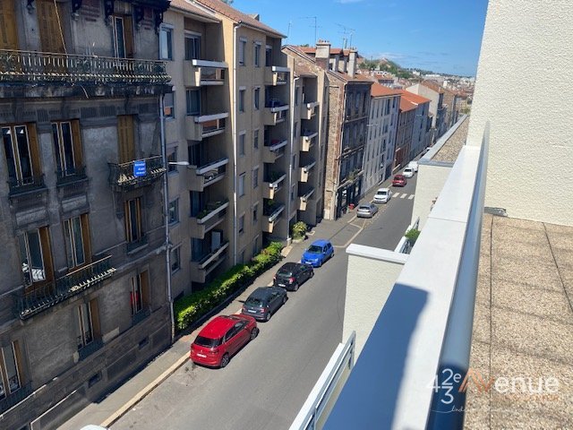 T3 en Duplex A LOUER - ST ETIENNE FAURIEL/ST ROCH - 81.08 m2 - 850�&euro; charges comprises par mois