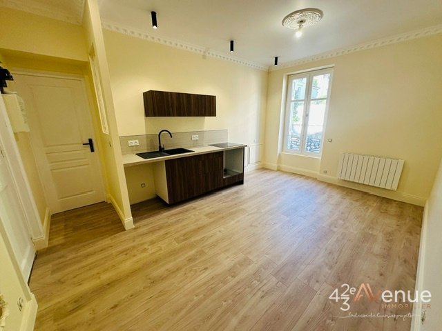 APPARTEMENT T3 A LOUER - ST ETIENNE FAURIEL/VILLEBOEUF - 46.86 m2 - 670 &euro; charges comprises par mois