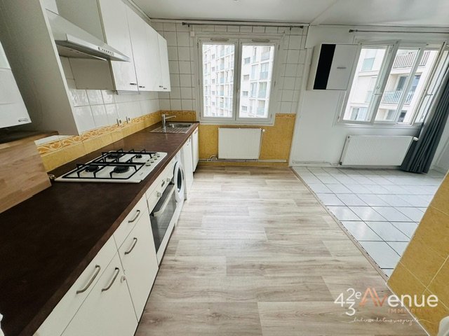 APPARTEMENT T3 A LOUER - ST ETIENNE FAURIEL/VIVARAIZE - 53.83 m2 - 515 &euro; charges comprises par mois
