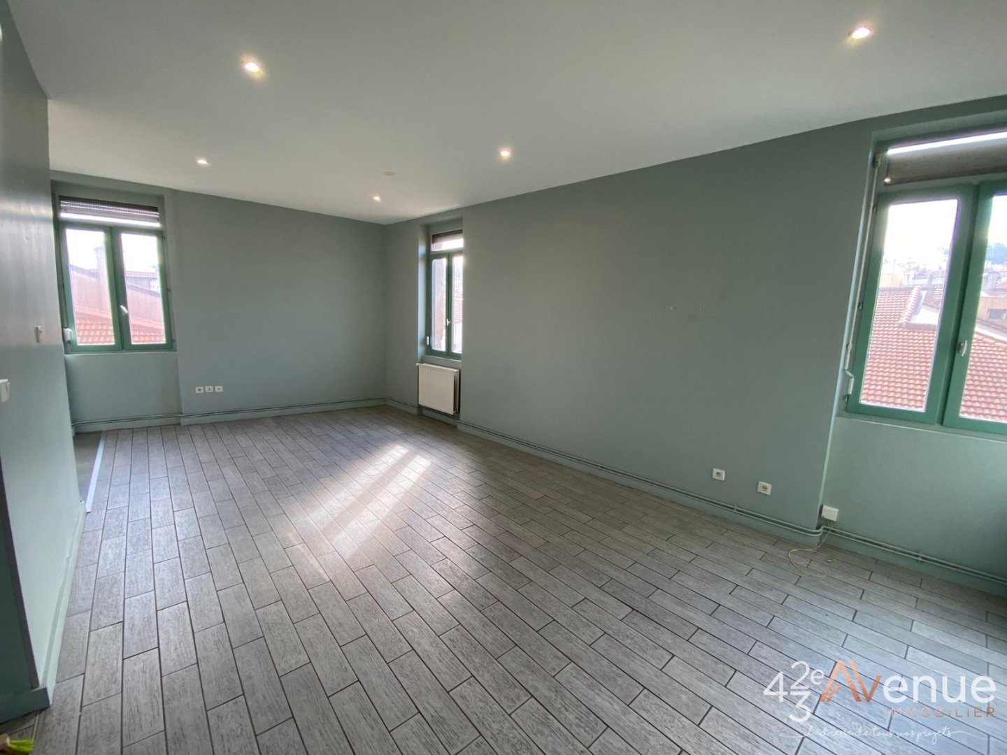 APPARTEMENT T3 A LOUER - ST ETIENNE FOURNEYRON/RICHELANDIERE - 65.76 m2 - 560�&euro; charges comprises par mois