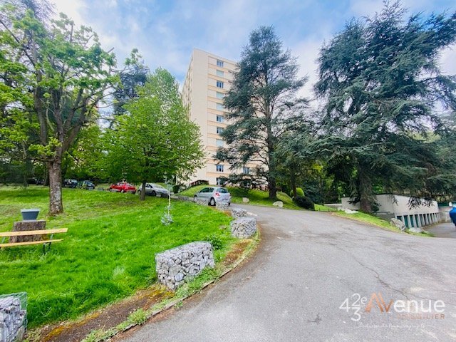 APPARTEMENT T3 A LOUER - ST ETIENNE GROUCHY - 54.05 m2 - 575 &euro; charges comprises par mois