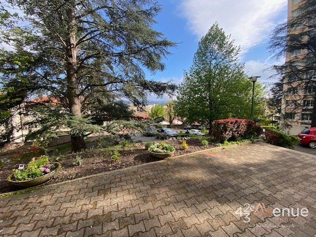 APPARTEMENT T3 A LOUER - ST ETIENNE GROUCHY - 54.05 m2 - 575 &euro; charges comprises par mois