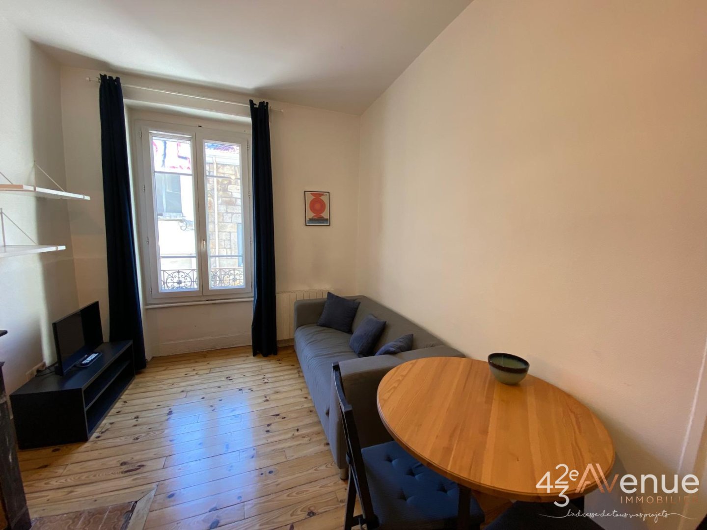 APPARTEMENT T3 A LOUER - ST ETIENNE HOTEL DE VILLE/JEAN JAURES - 47.86 m2 - 560 &euro; charges comprises par mois