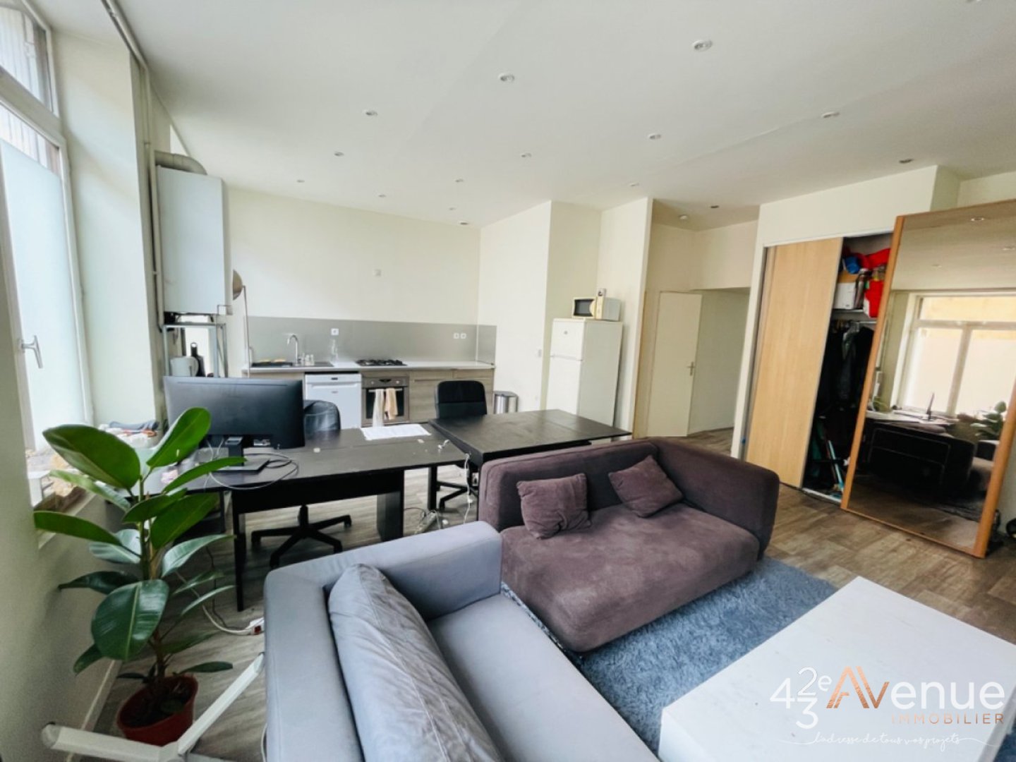 APPARTEMENT T3 - ST ETIENNE JACQUARD - 65.63 m2 - LOU&Eacute;