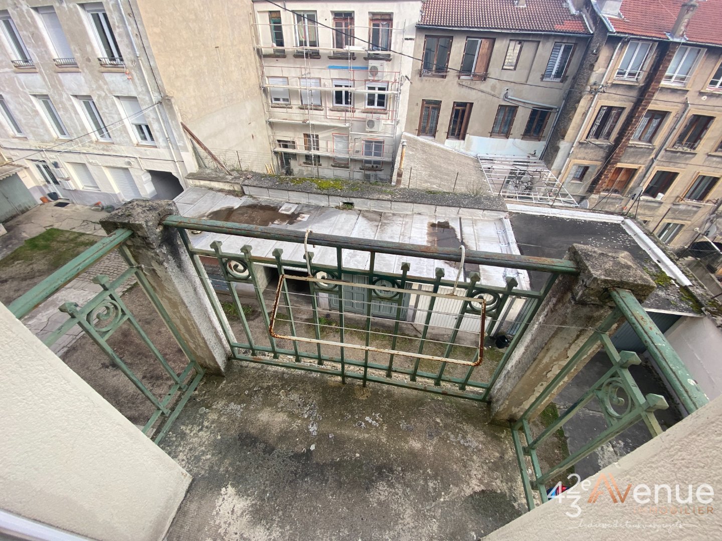 APPARTEMENT T3 - ST ETIENNE JACQUARD - 75.81 m2 - LOU&Eacute;