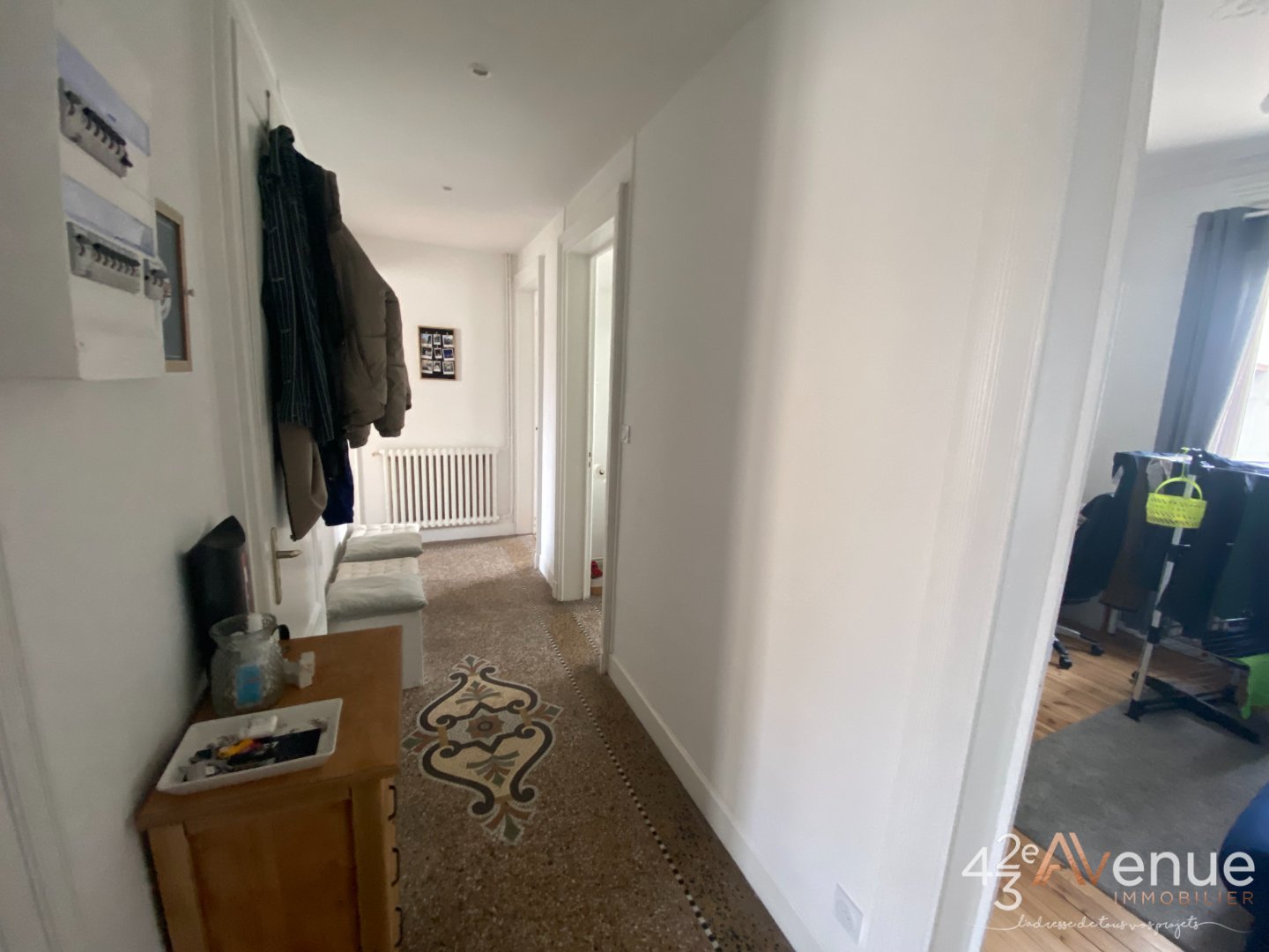 APPARTEMENT T3 - ST ETIENNE JACQUARD - 75.81 m2 - LOU&Eacute;