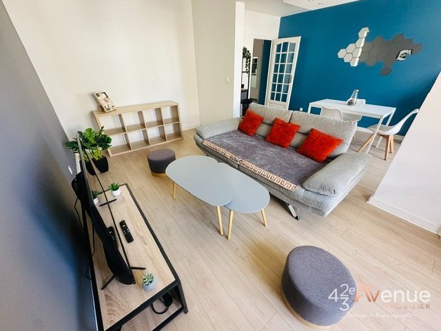 3 Pièces Meublé A LOUER - ST ETIENNE JEAN JAURES/JACQUARD - 85.35 m2 - 820 &euro; charges comprises par mois