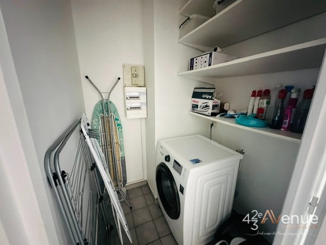 3 Pièces Meublé A LOUER - ST ETIENNE JEAN JAURES/JACQUARD - 85.35 m2 - 820 &euro; charges comprises par mois